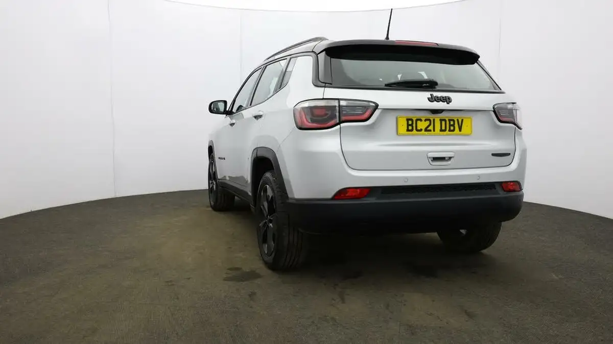2021-jeep-compass-14-multiair-ii-night-eagle-big-23