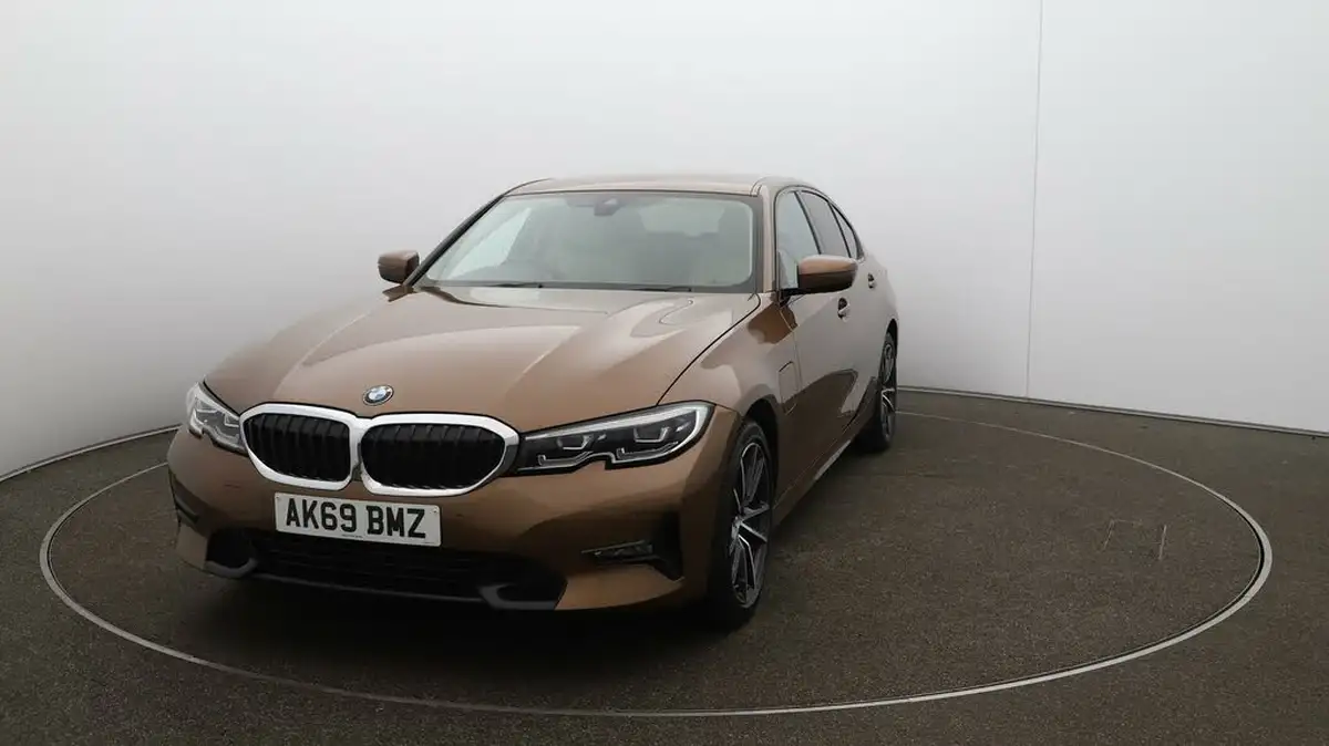 2019-bmw-3-series-20-330e-sport-pro-big-29