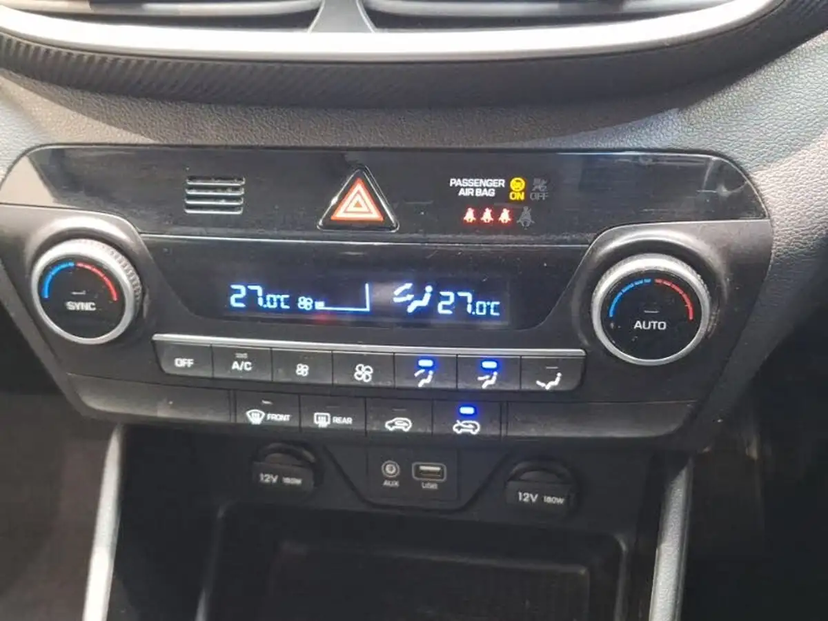 2019-hyundai-tucson-16-gdi-se-nav-big-11