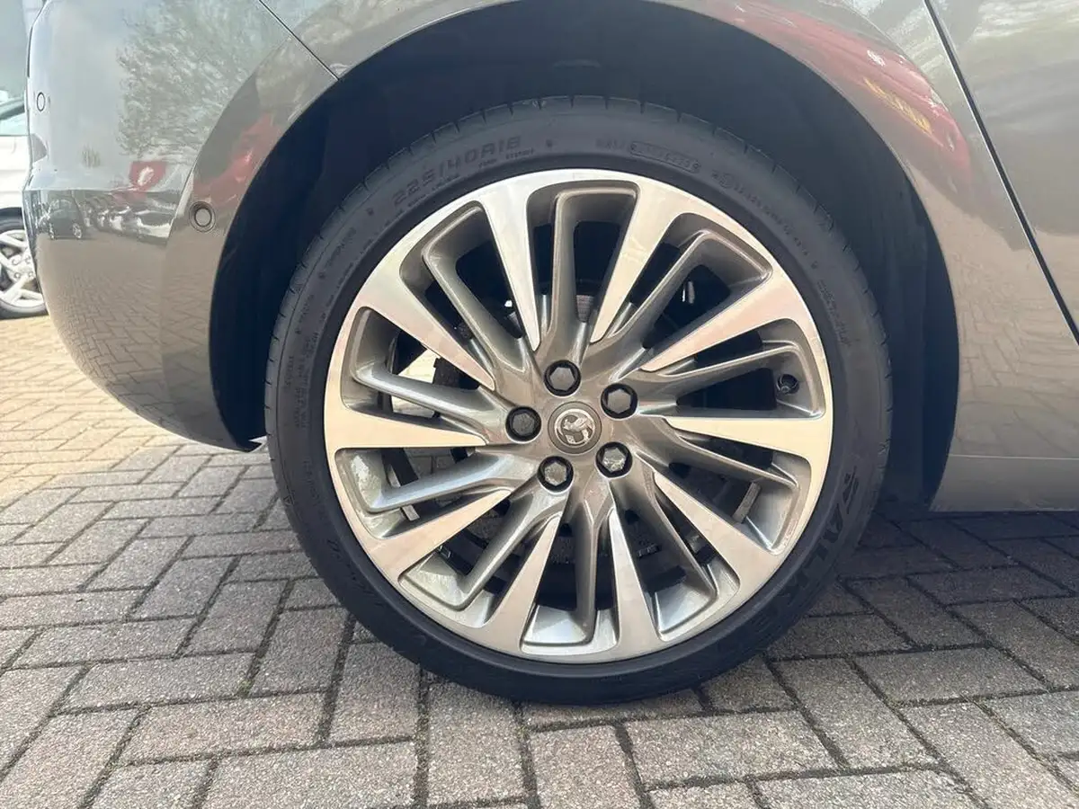 2017-vauxhall-astra-14i-16v-turbo-elite-nav-150ps-ss-hatchback-auto-big-8