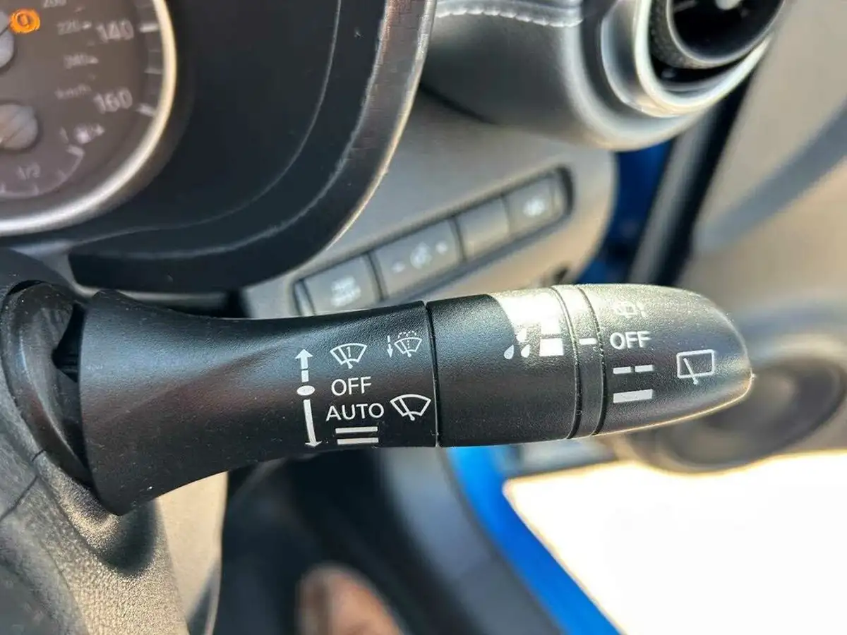 2021-nissan-juke-10-dig-t-n-connecta-big-23