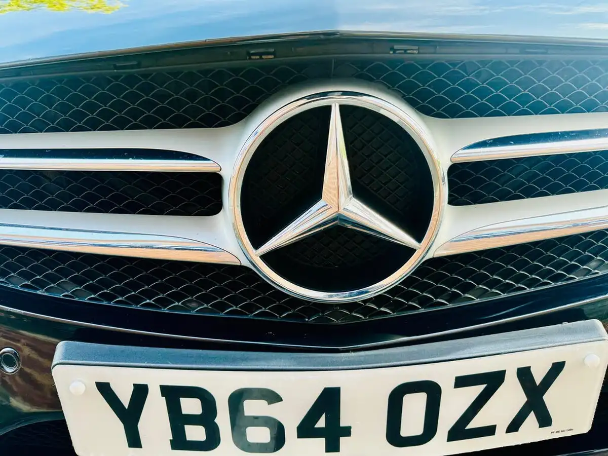 2014-mercedes-benz-c-class-21cdi-c220-amg-line-ss-saloon-4d-7g-tronic-plus-big-36