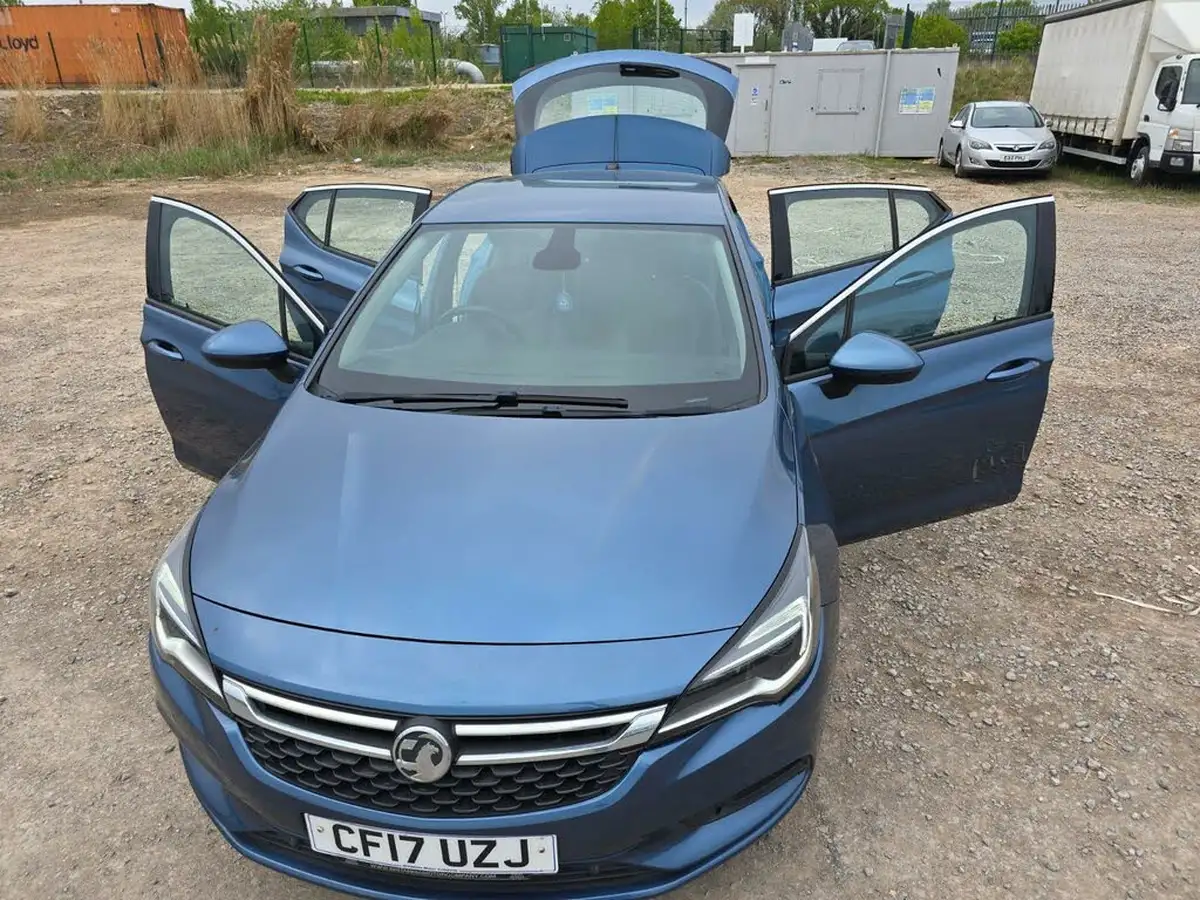 2017-vauxhall-astra-14i-16v-turbo-elite-150ps-ss-hatchback-auto-big-7
