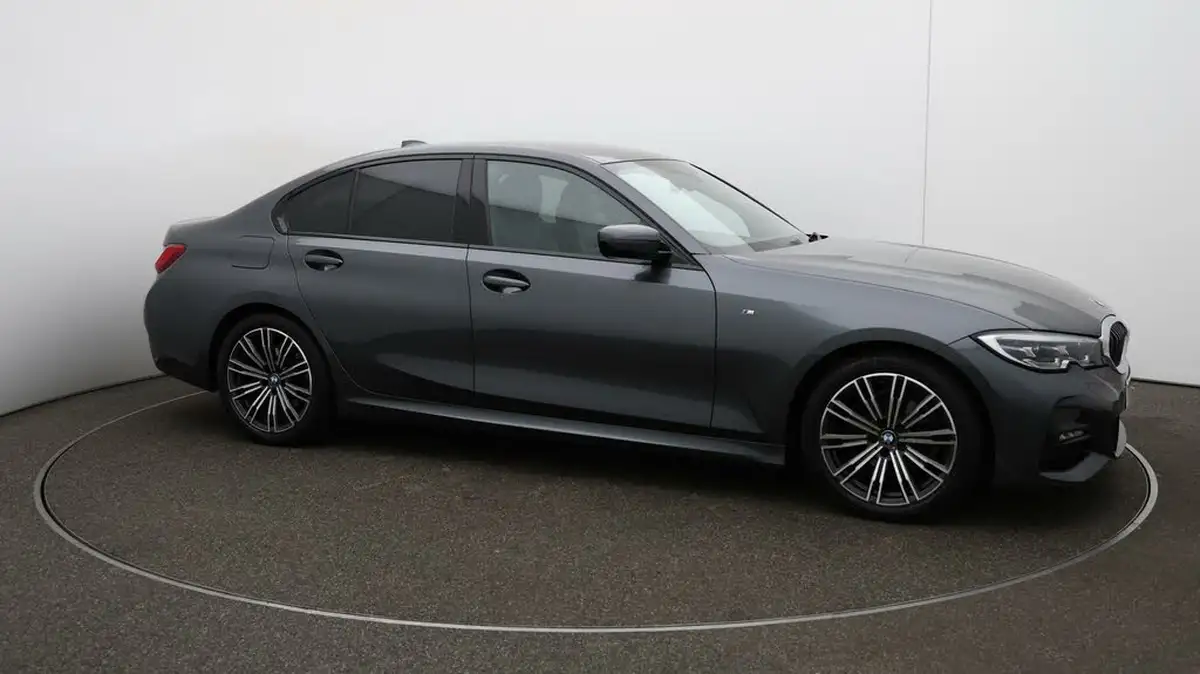 2021-bmw-3-series-20-318i-m-sport-saloon-4d-big-39