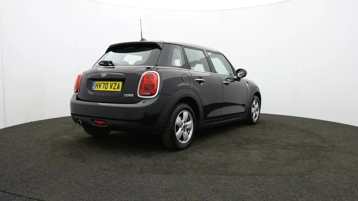 2020-mini-countryman-15-cooper-classic-big-74