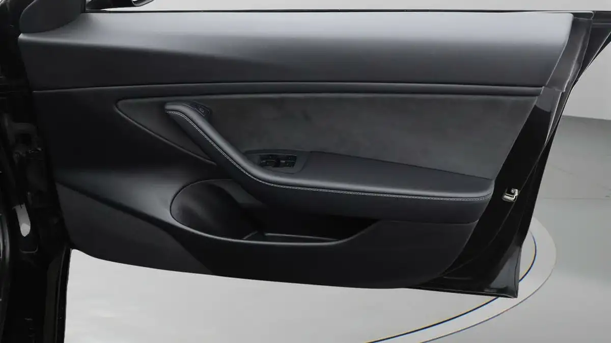 2021-tesla-model-3-e-long-range-4x4-big-14