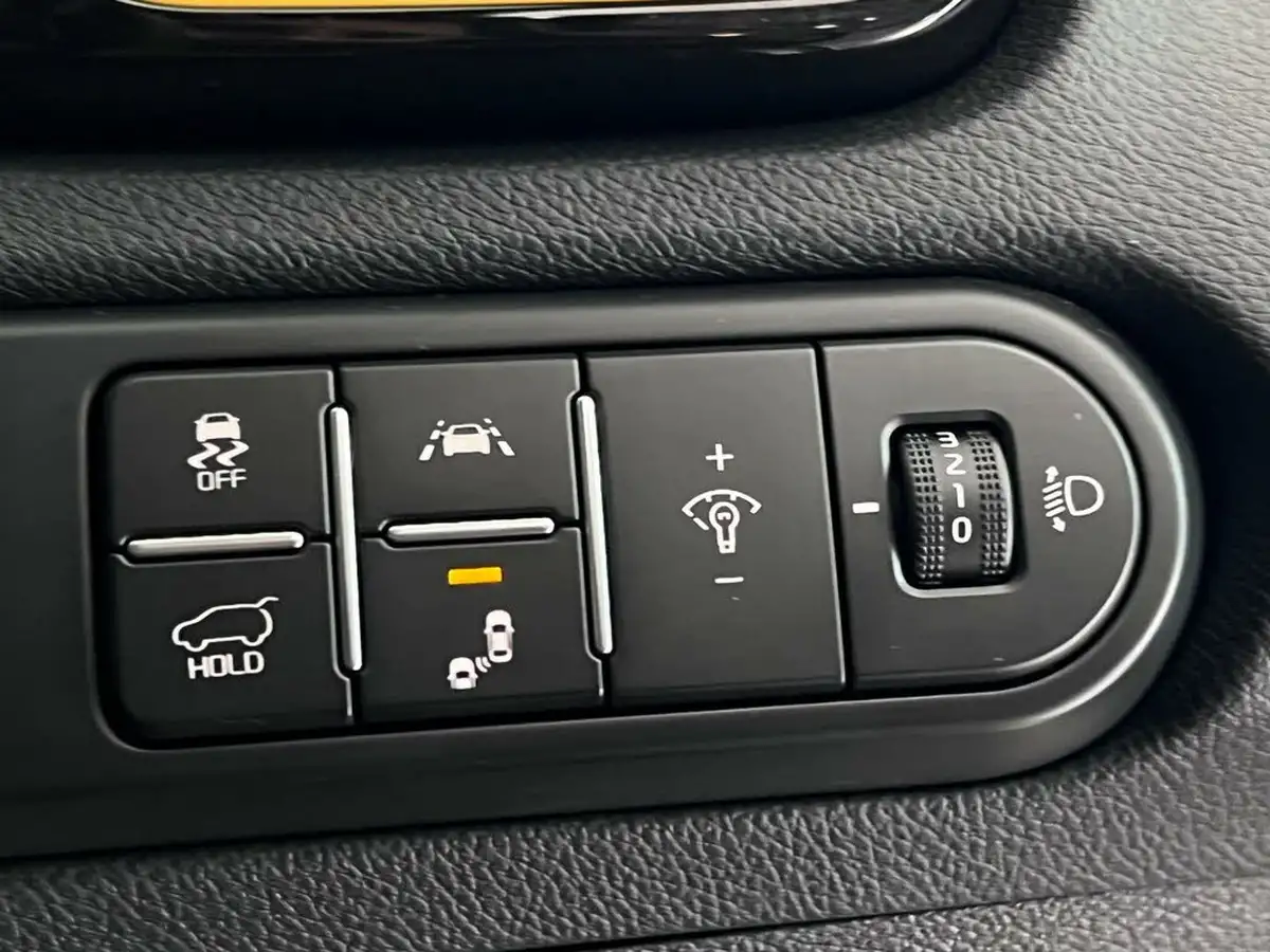 2020-kia-xceed-14-t-gdi-first-edition-dct-big-24