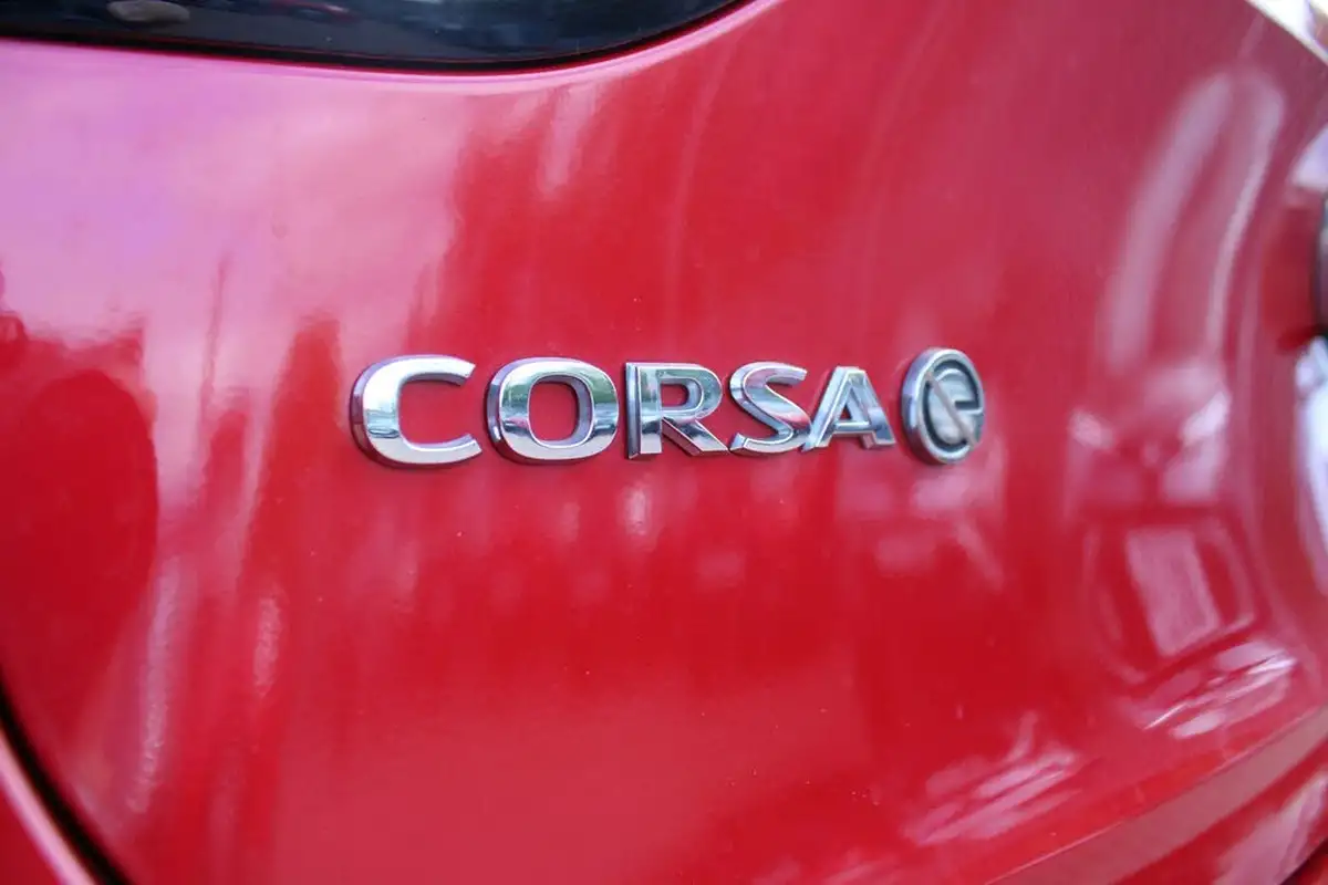 2022-vauxhall-corsa-e-elite-premium-big-13