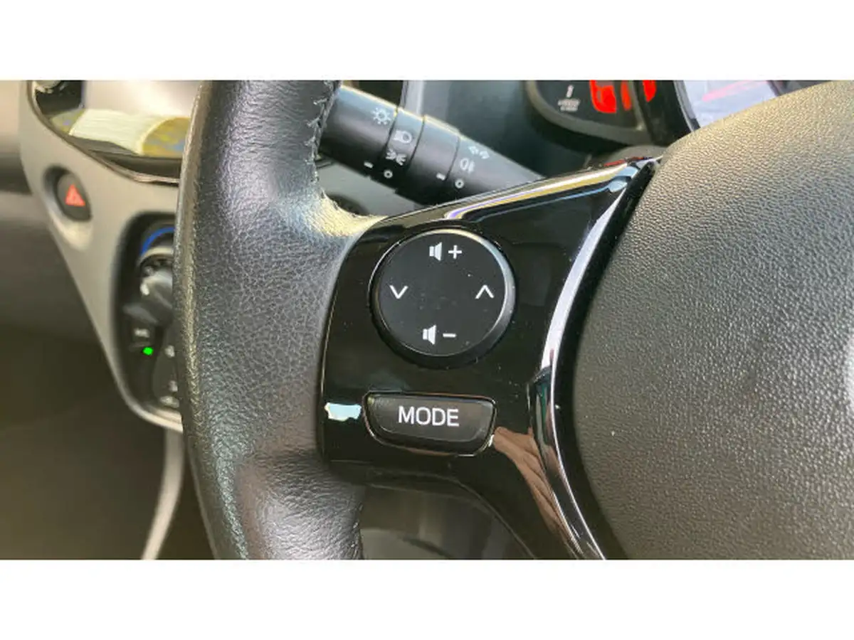 2021-toyota-aygo-10-vvt-i-x-play-tss-big-23
