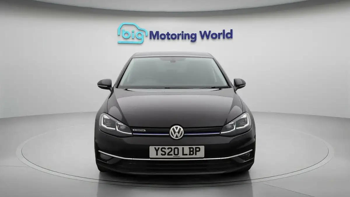 2020-volkswagen-golf-15-tsi-match-edition-130ps-hatchback-big-2