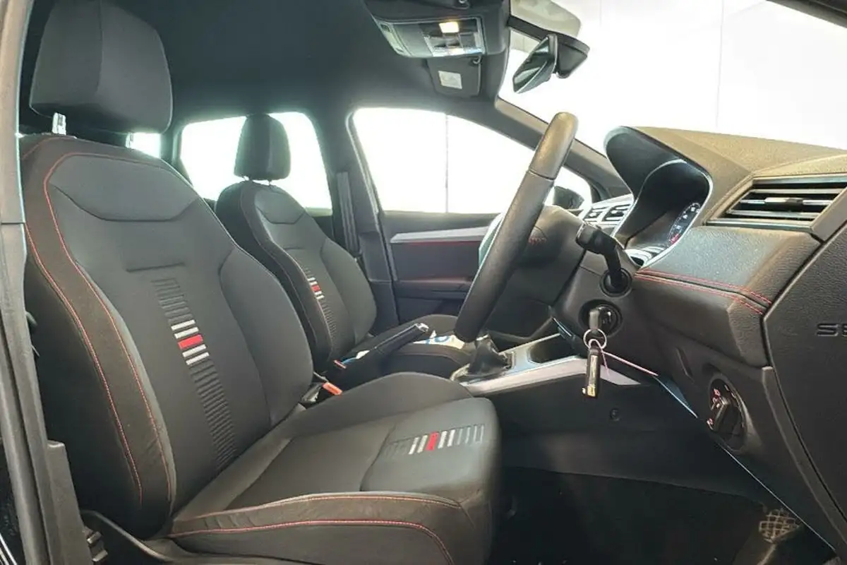 2019-seat-arona-10-tsi-fr-big-17