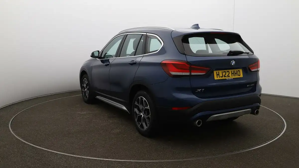 2022-bmw-x1-20-sdrive20i-xline-big-53