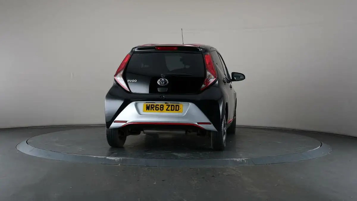 2018-toyota-aygo-10-vvt-i-x-press-71bhp-big-60