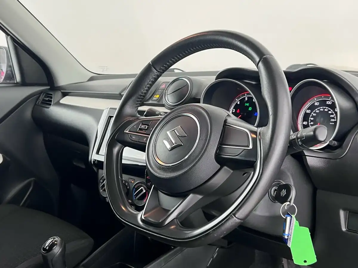 2018-suzuki-swift-10-boosterjet-sz-t-111ps-big-15
