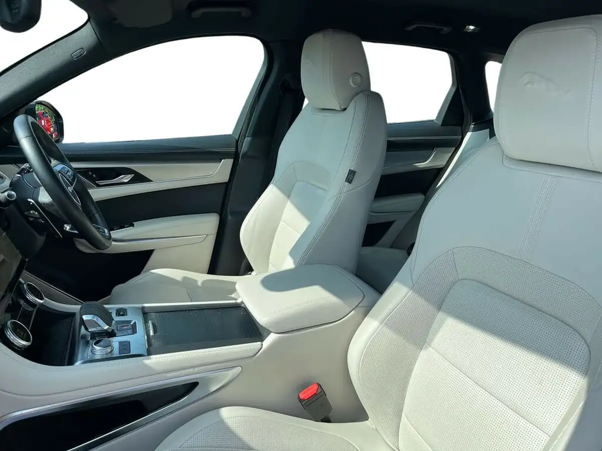 2023-jaguar-f-pace-20-d200-r-dynamic-se-big-7