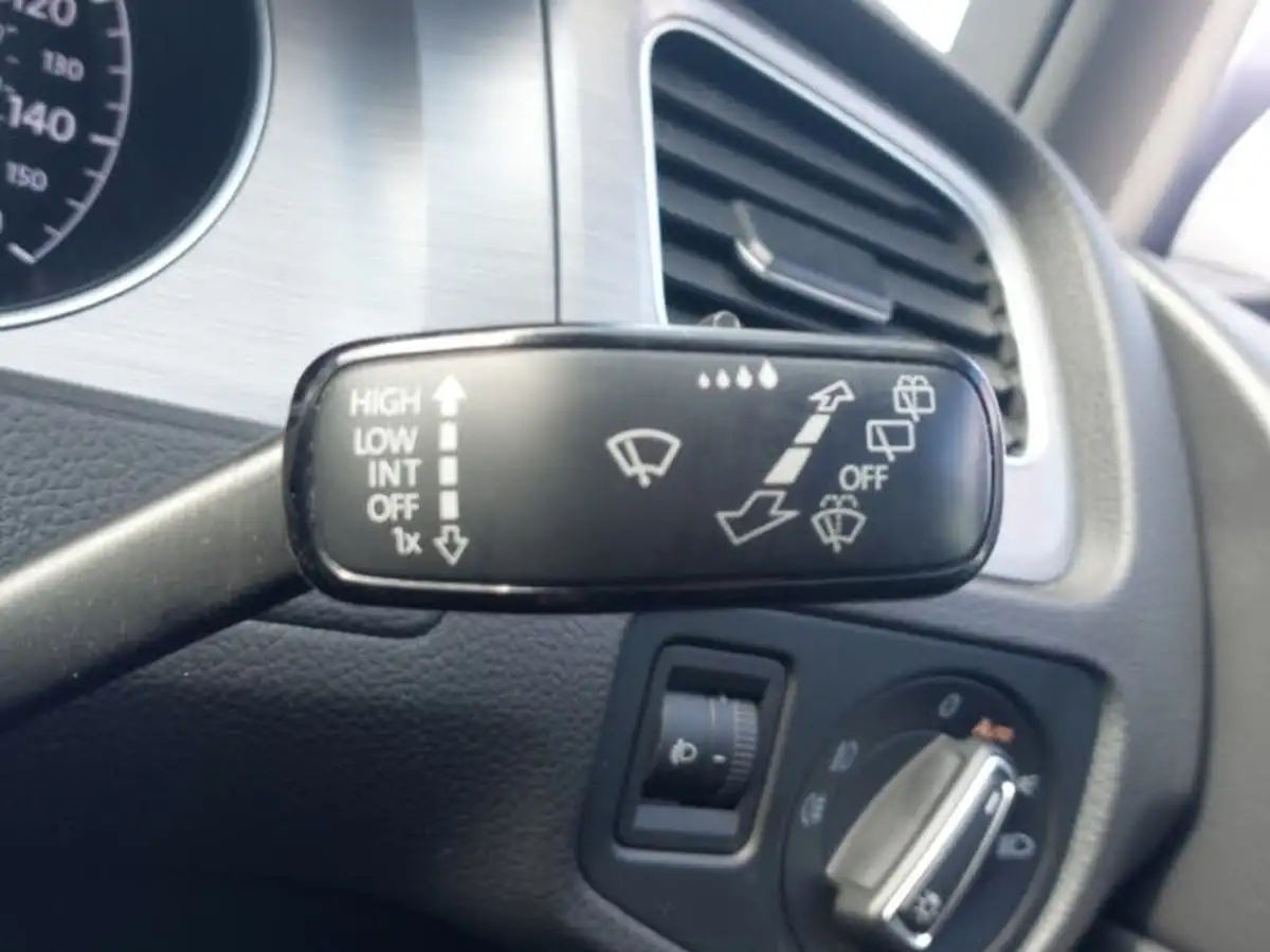 2016-volkswagen-golf-20tdi-match-edition-hatchback-5d-big-14