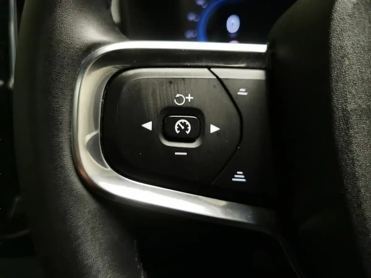 2022-volvo-c40-e-twin-recharge-pro-big-21