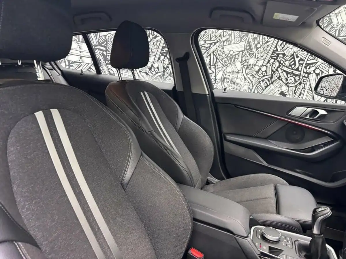 2021-bmw-1-series-15-118i-sport-lcp-big-22