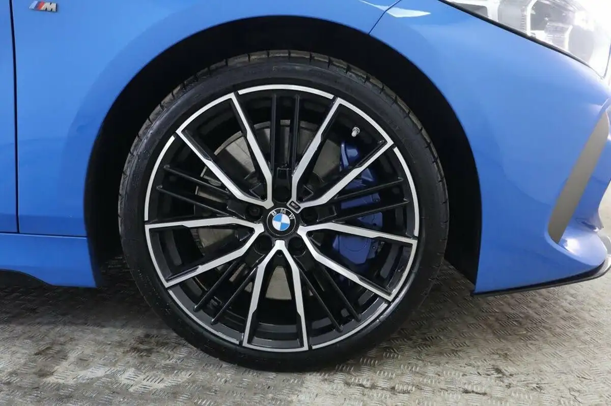 2020-bmw-1-series-20-m135i-xdrive-big-29