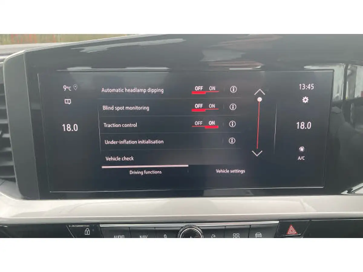 2022-vauxhall-mokka-e-elite-premium-big-24