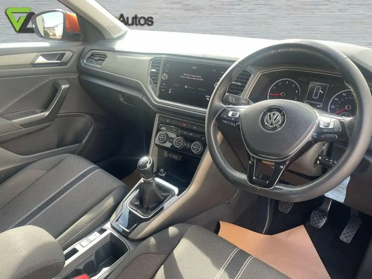 2020-volkswagen-t-roc-10-tsi-se-115ps-big-20