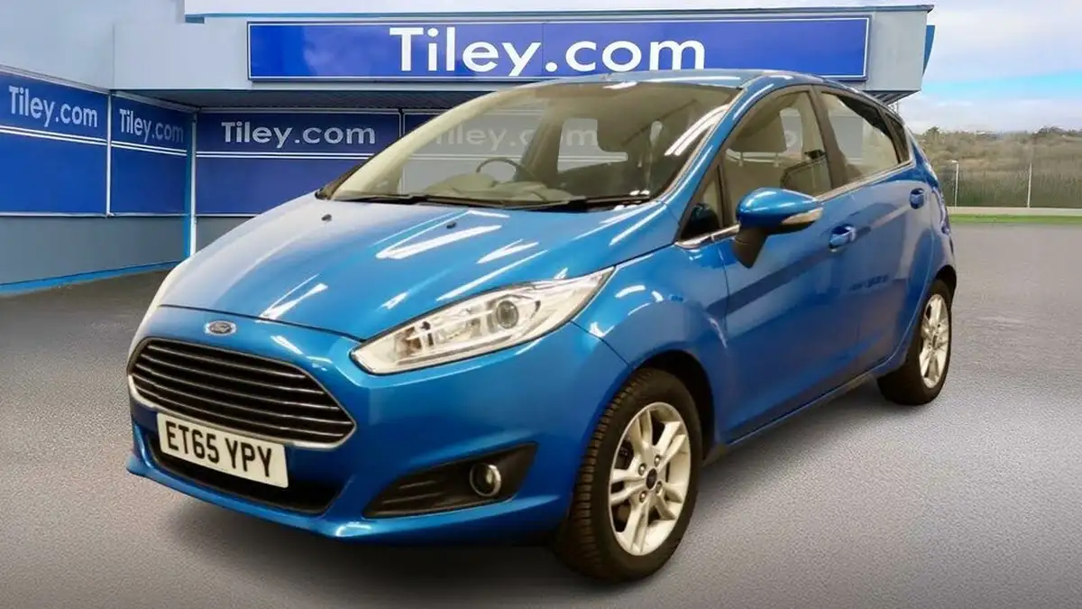 2016-ford-fiesta-125-zetec-5d-big-2