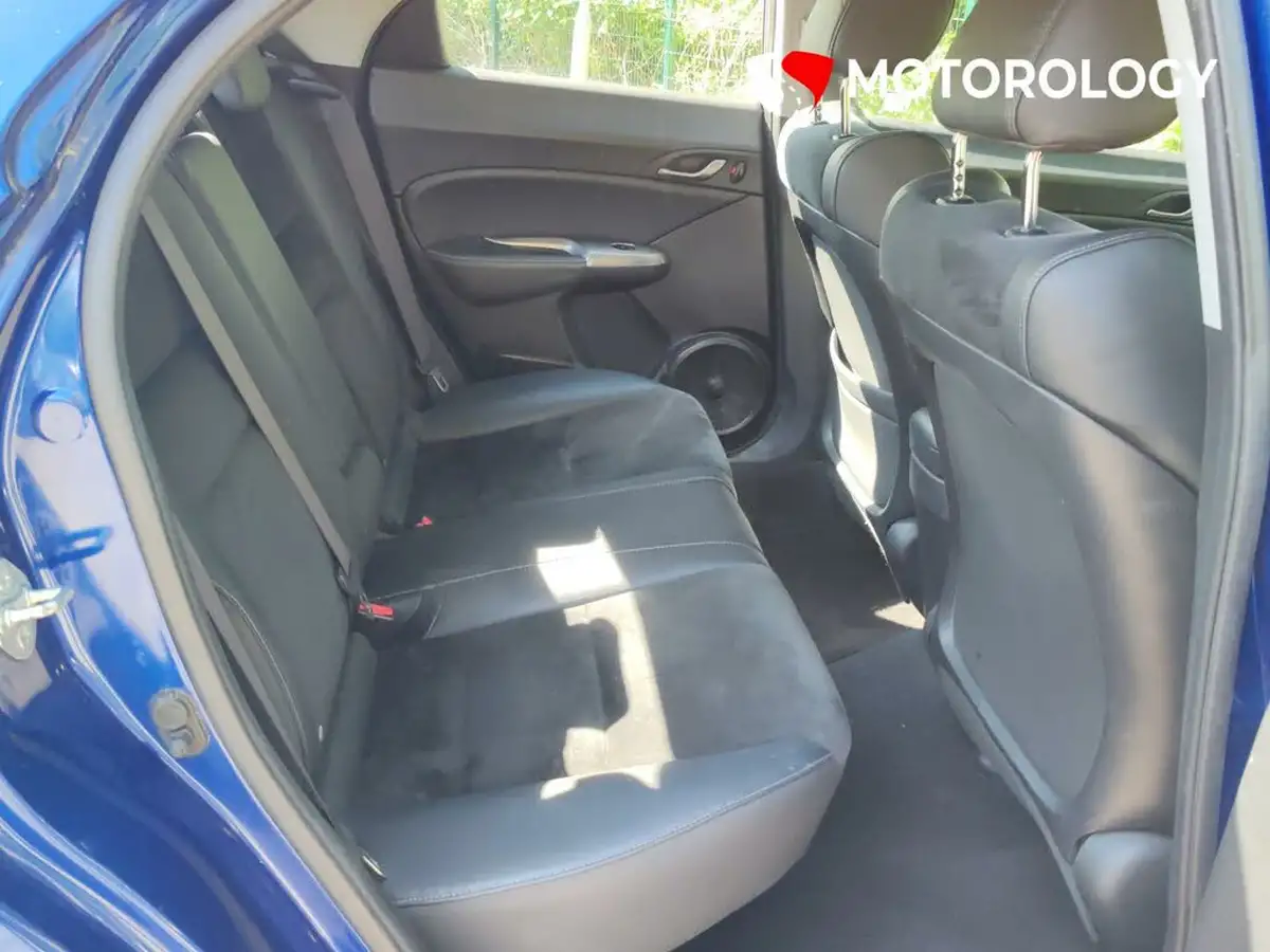 2010-honda-civic-22td-si-big-18