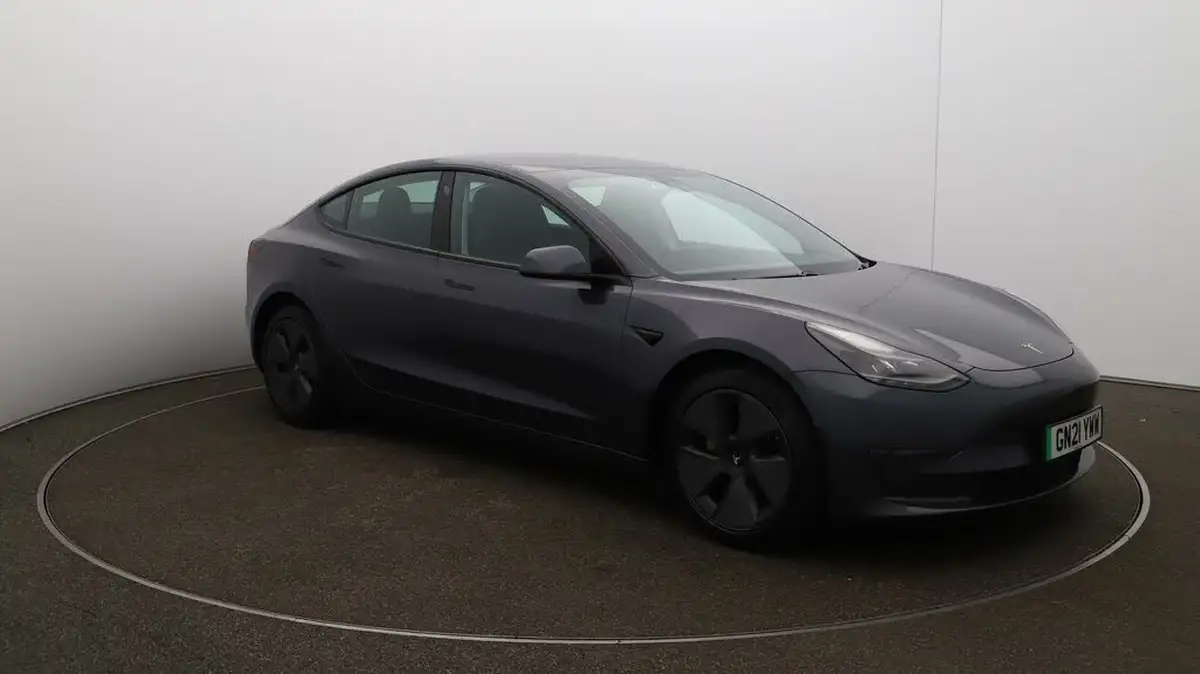 2021-tesla-model-3-e-long-range-4x4-big-1
