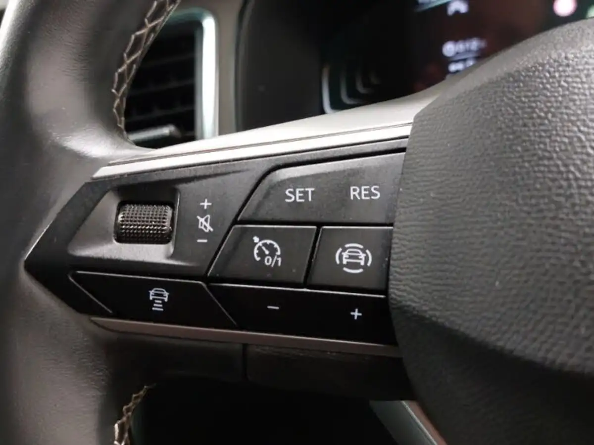 2024-seat-ateca-15-ecotsi-xperience-dsg-big-17