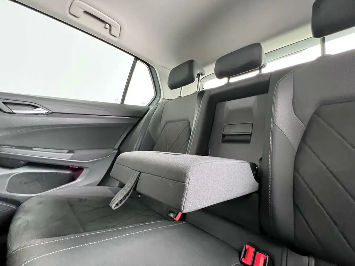 2020-volkswagen-golf-15-etsi-style-150ps-hatchback-big-15