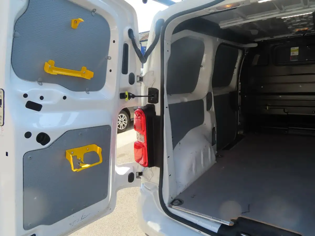 2020-vauxhall-vivaro-20td-3100-l1h1-sportive-120pseu6dt-panel-big-43