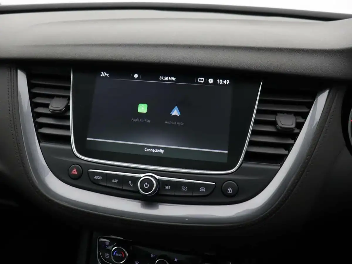 2021-vauxhall-grandland-x-15td-elite-nav-big-17