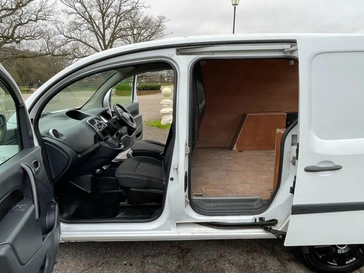 2015-renault-kangoo-15td-ml19-dci-75-energy-panel-big-12
