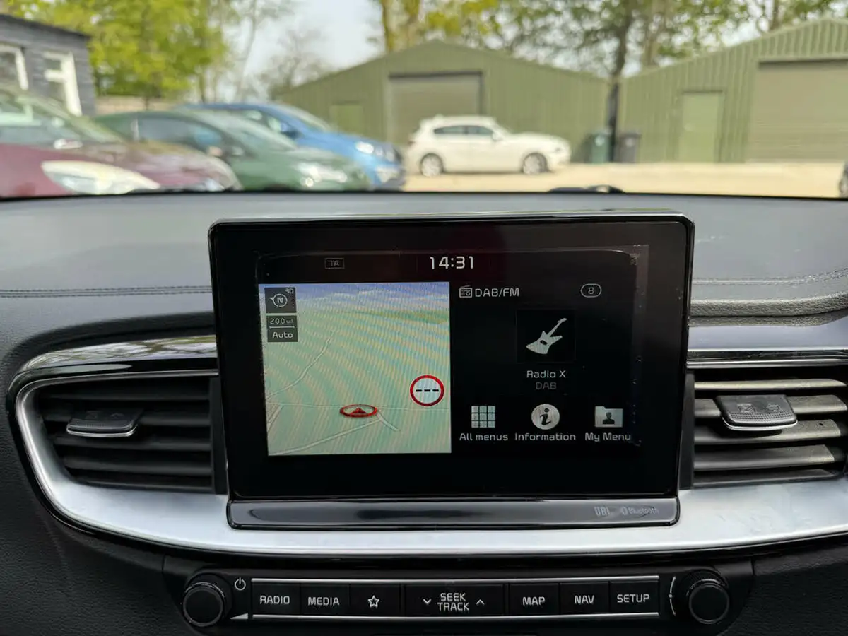 2018-kia-ceed-14-t-gdi-first-edition-hatchback-big-42