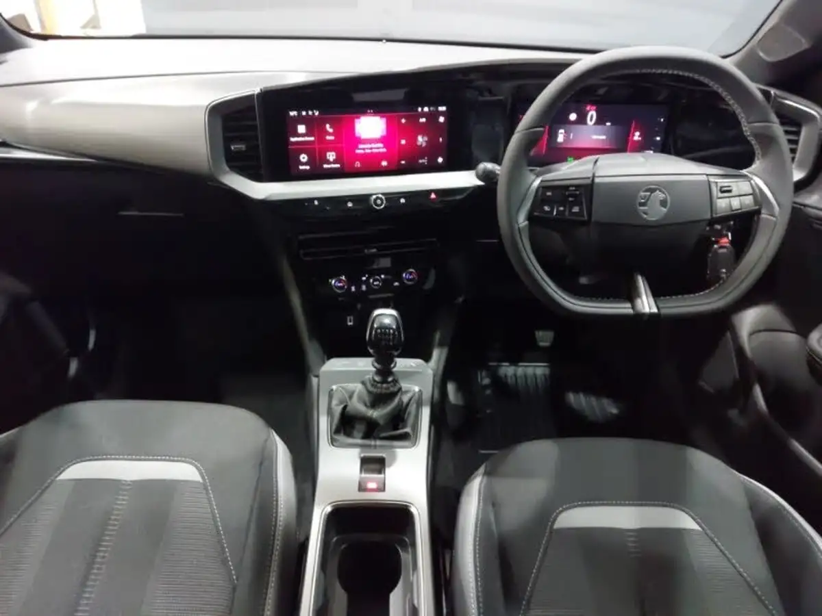 2025-vauxhall-mokka-12-gs-136ps-big-2