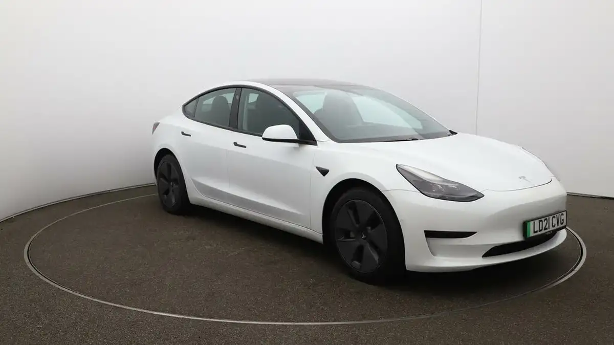 2021-tesla-model-3-e-standard-plus-big-35