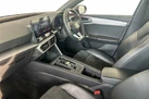 2022-seat-leon-small-8