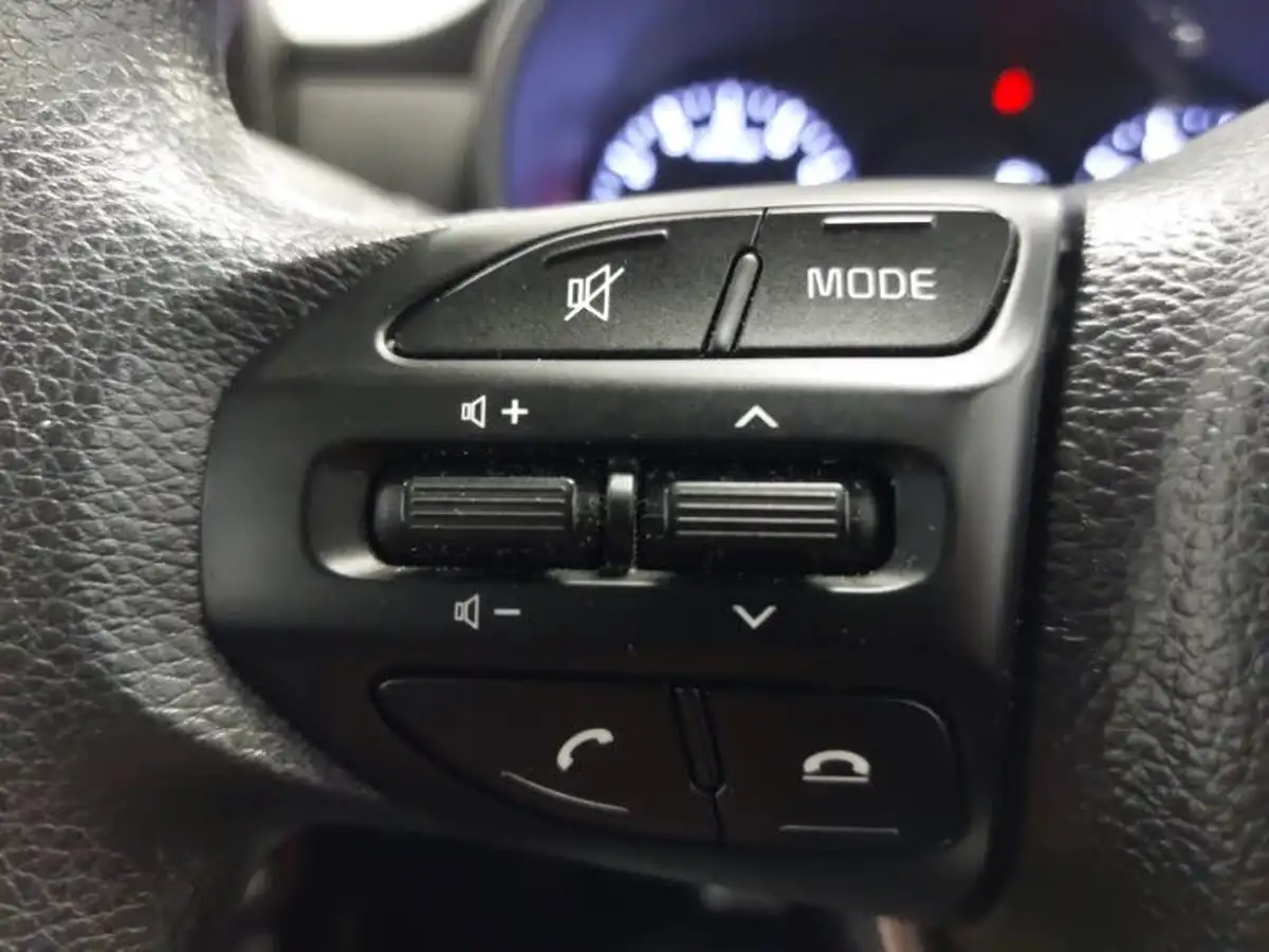 2023-kia-picanto-10-1-adap-big-13