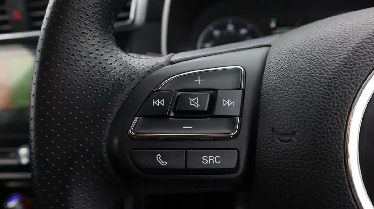 2021-mg-zs-suv-e-exclusive-ev-big-23