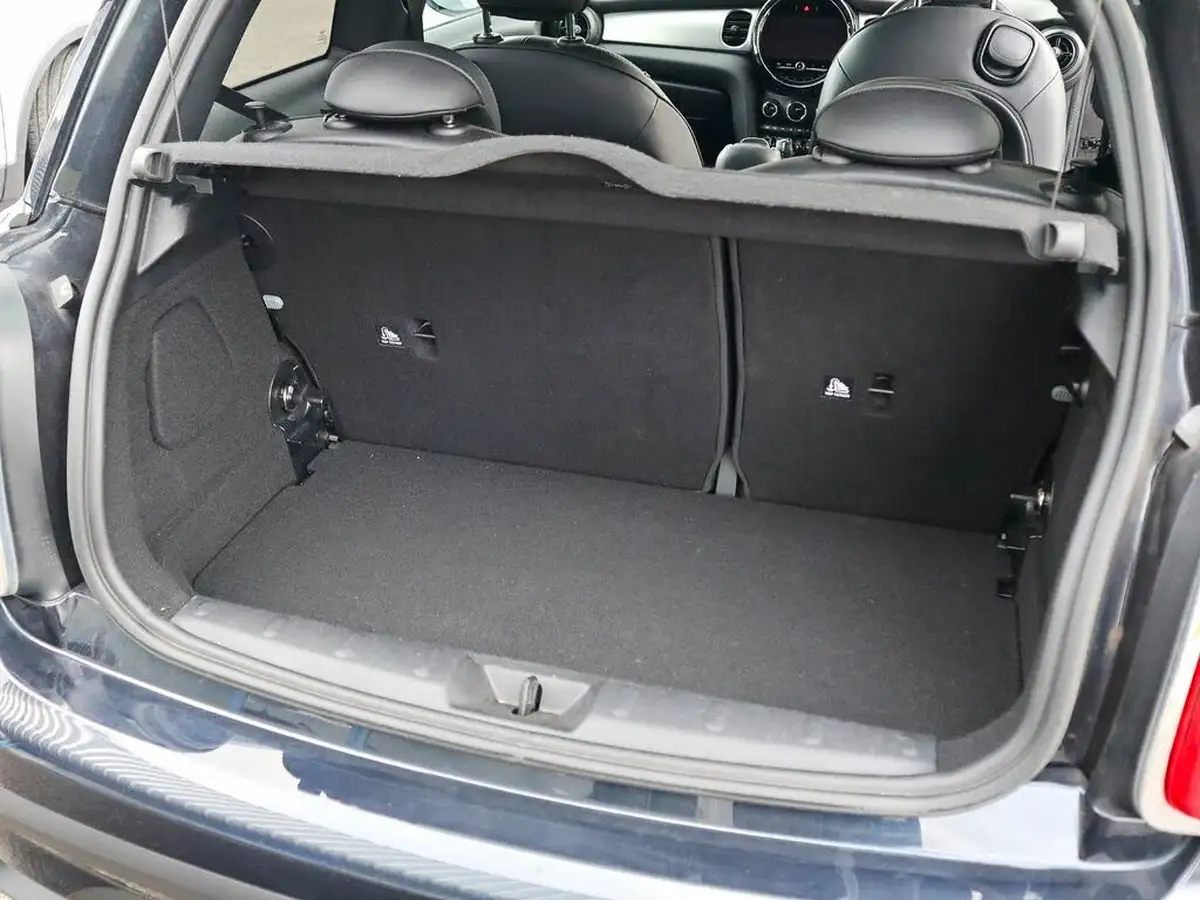 2021-mini-cooper-15-cooper-exclusive-hatchback-3d-big-4