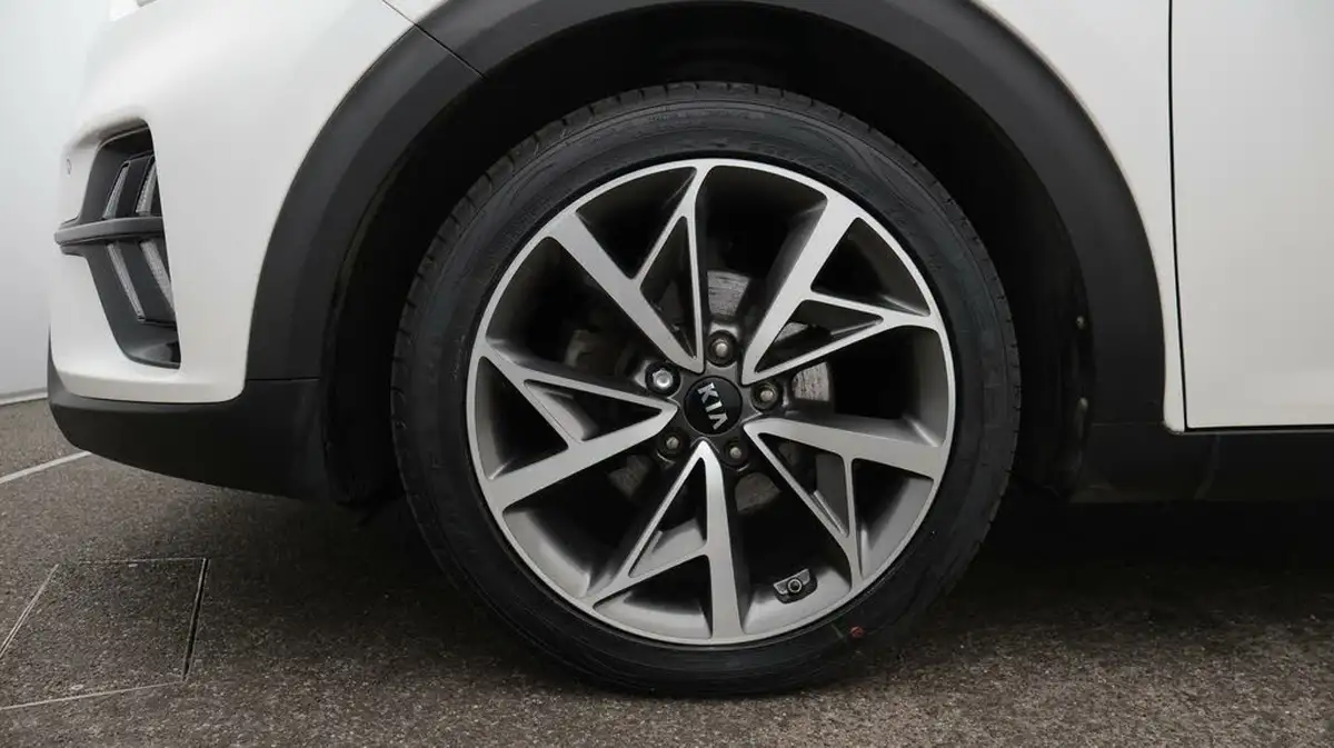 2021-kia-niro-16-gdi-4-156kwh-big-18