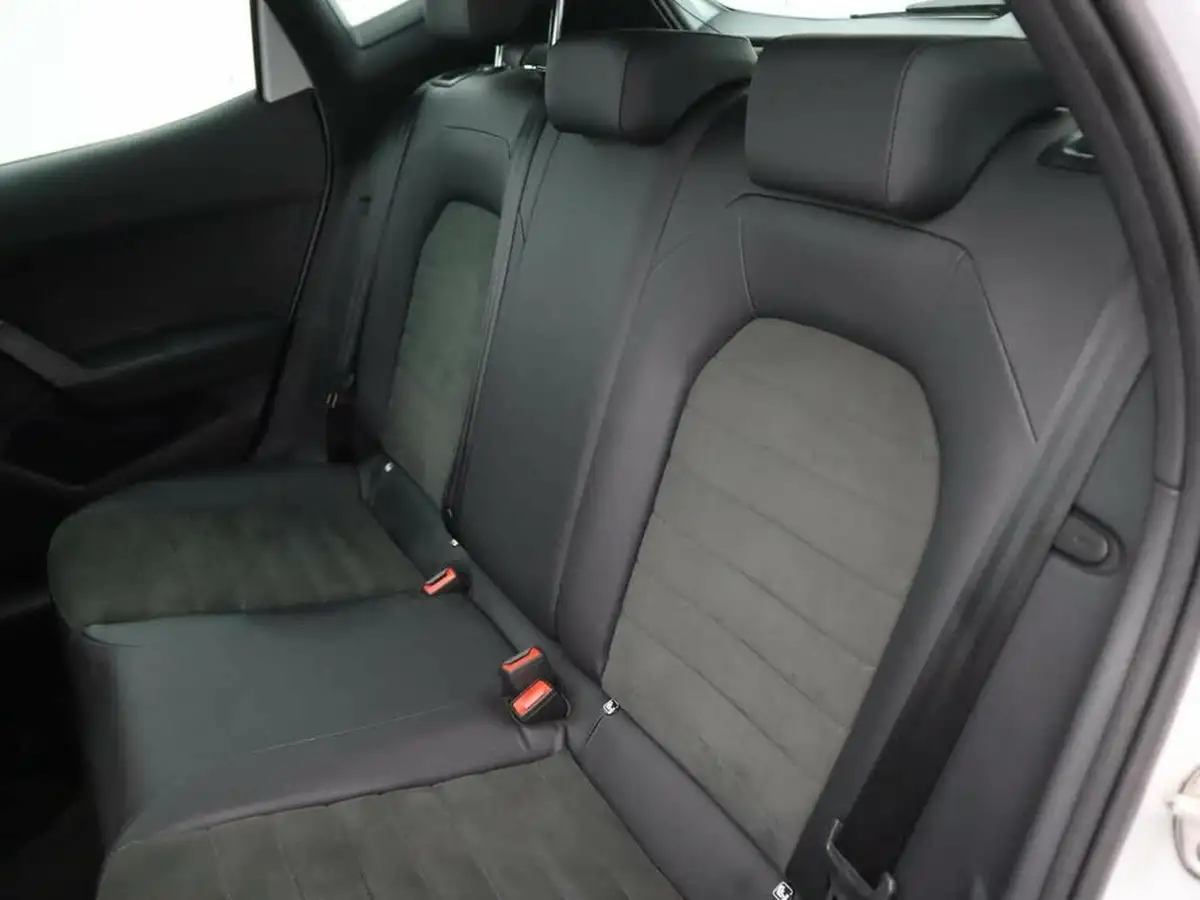 2021-seat-arona-10-tsi-fr-sport-110ps-dsg-big-14