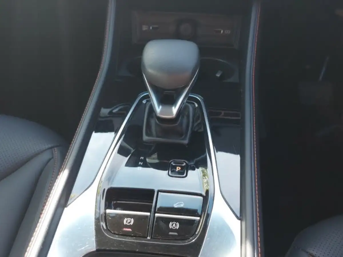 2024-mg-hs-15t-gdi-trophy-273ps-plug-in-hybrid-1496cc-auto-big-17
