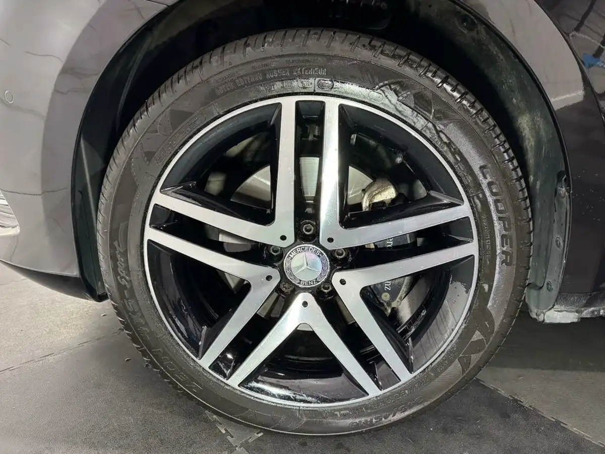 2016-mercedes-benz-v-class-21d-v250-bluetec-sport-big-9