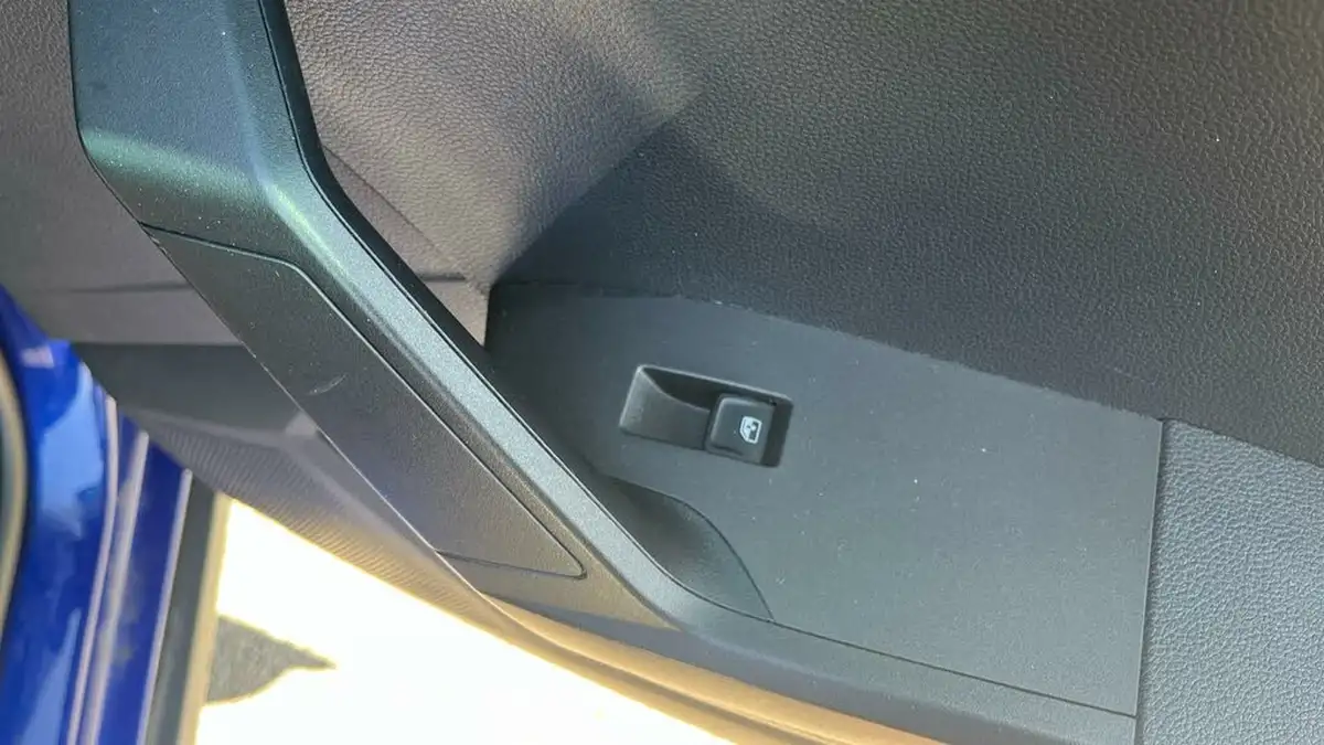 2021-seat-arona-10-tsi-fr-110ps-big-38