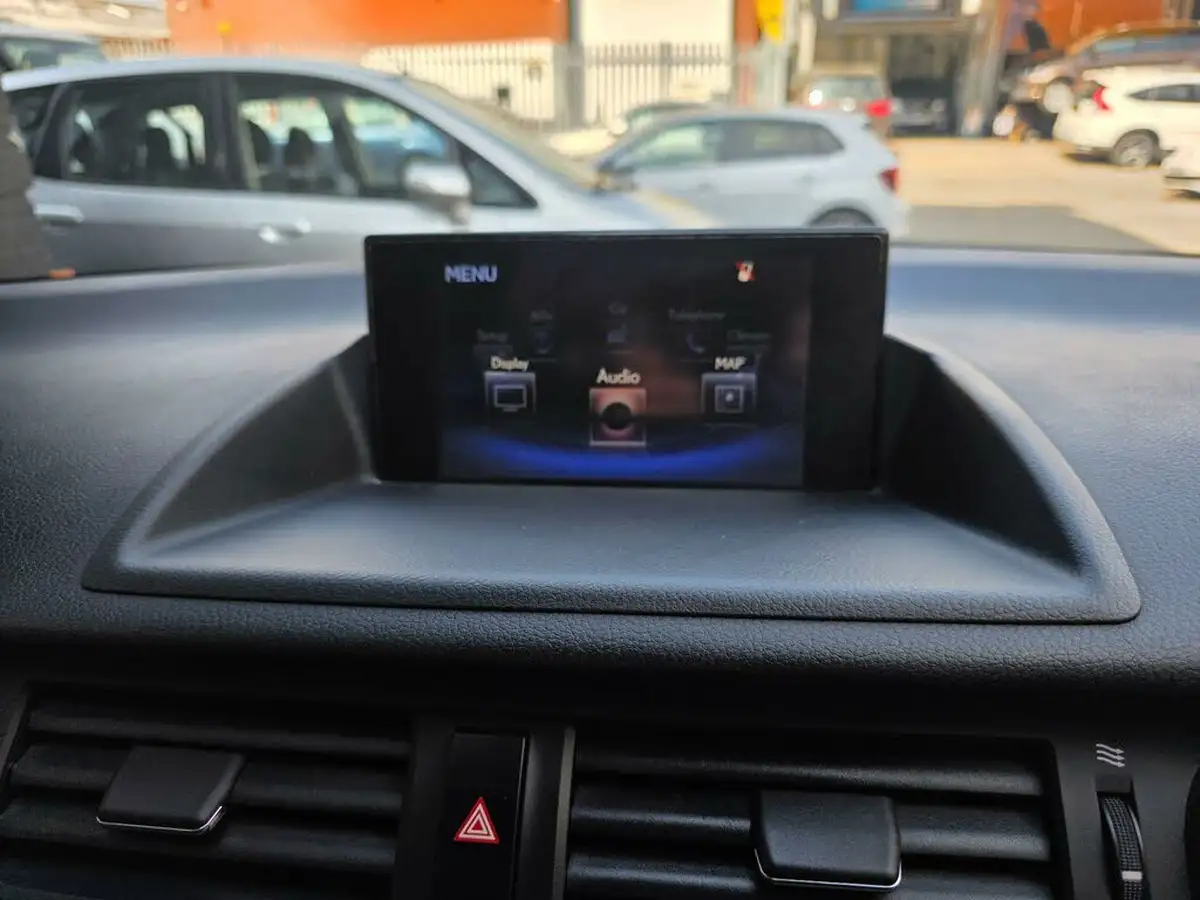 2015-lexus-ct-200h-18-advance-cvt-big-56