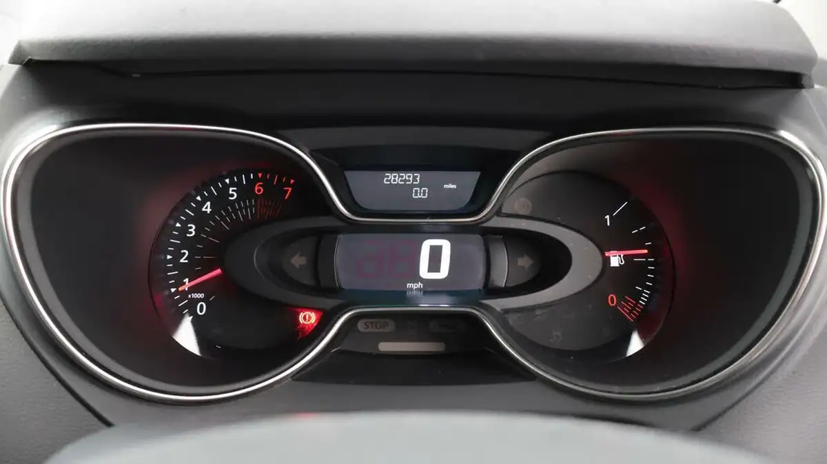 2019-renault-captur-13-tce-gt-line-130bhp-big-10