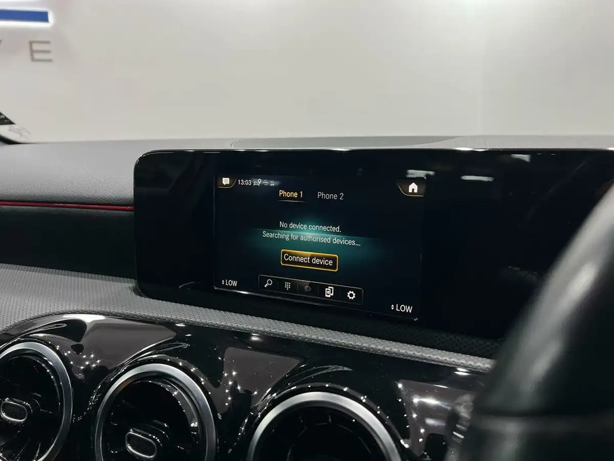 2020-mercedes-benz-a-class-13-a250e-amg-line-saloon-4d-big-35