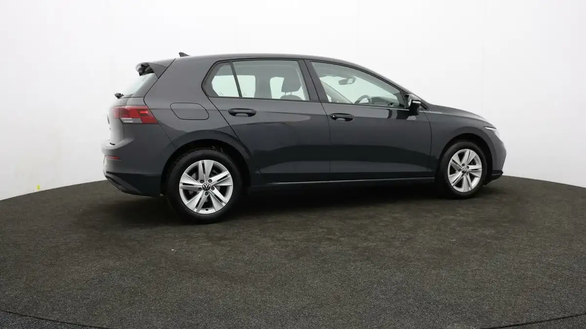 2022-volkswagen-golf-15-tsi-life-130ps-hatchback-big-27