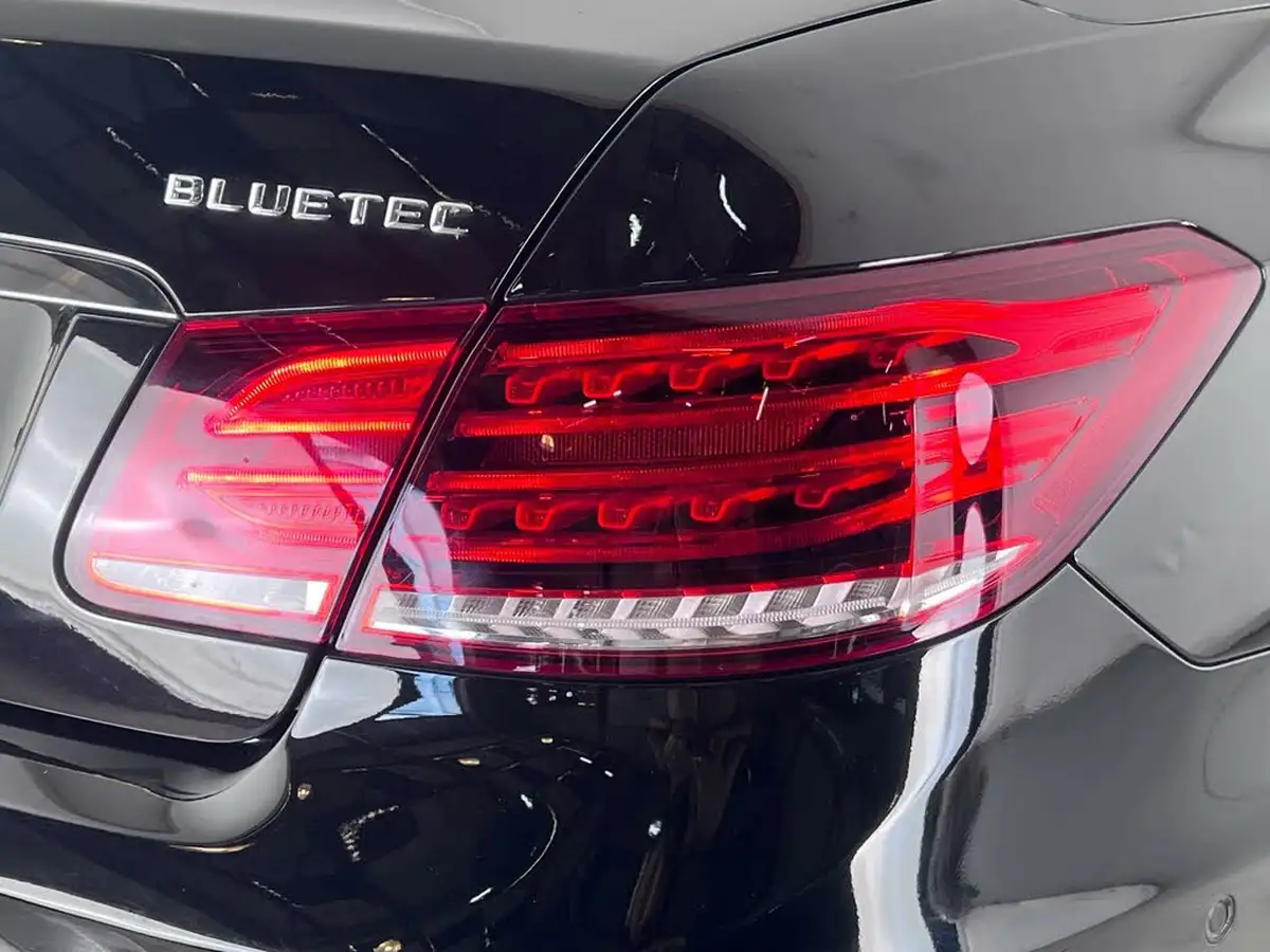 2016-mercedes-benz-e-class-21cdi-e220-amg-line-premiumss-cabriolet-big-13